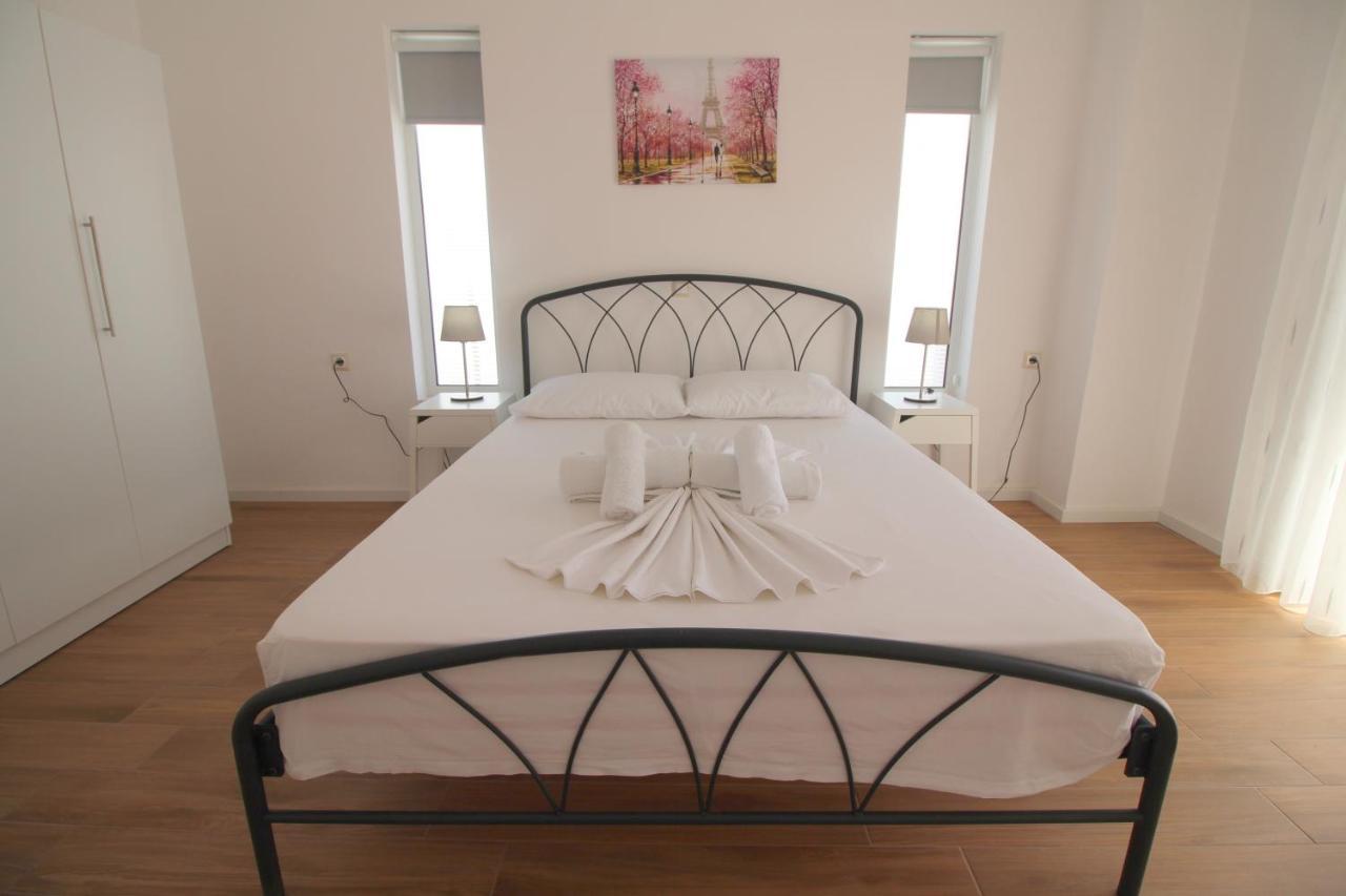 Nefeli Apartments Sarandë Buitenkant foto