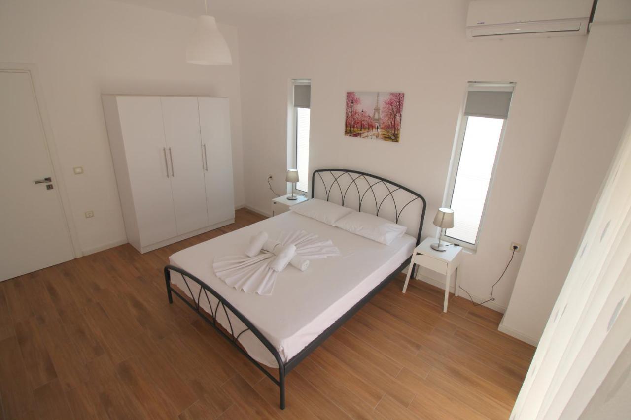 Nefeli Apartments Sarandë Buitenkant foto