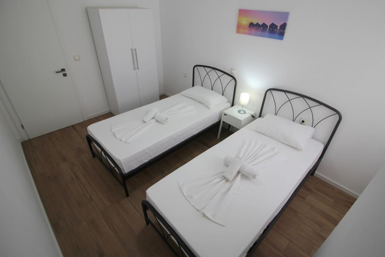 Nefeli Apartments Sarandë Buitenkant foto