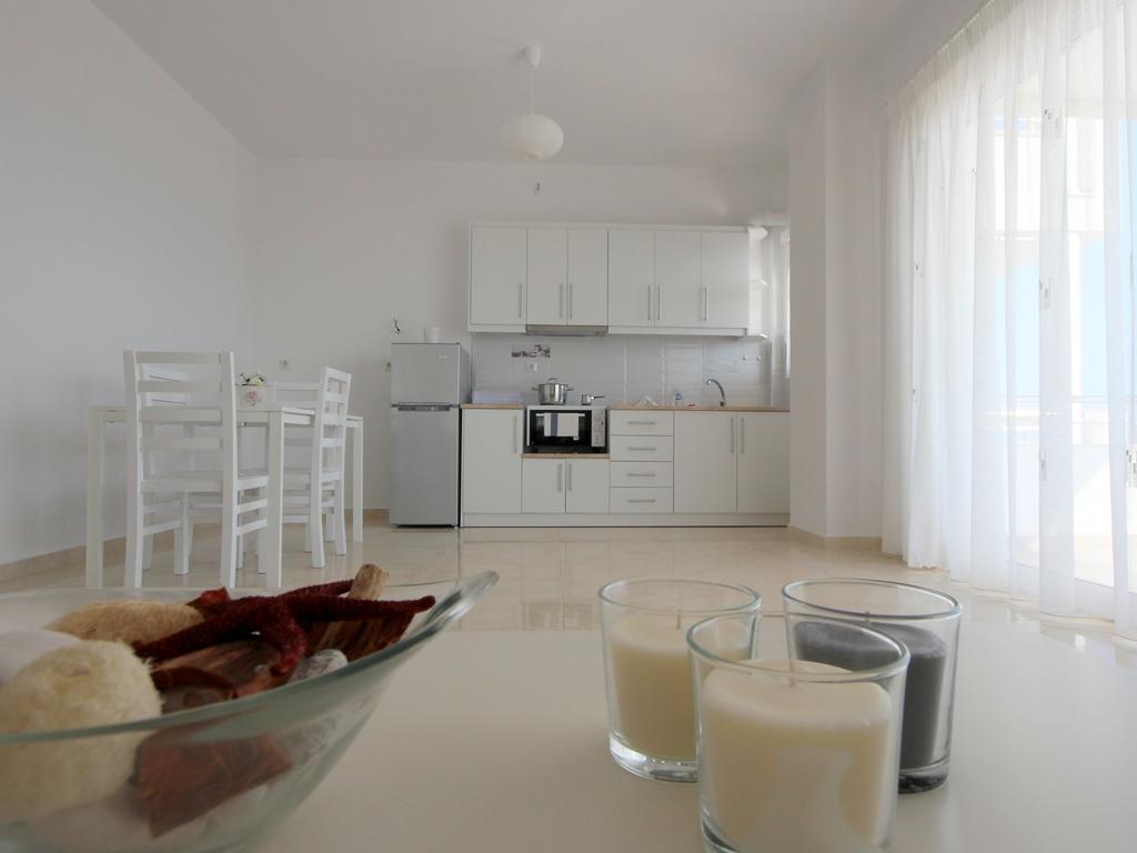 Nefeli Apartments Sarandë Buitenkant foto