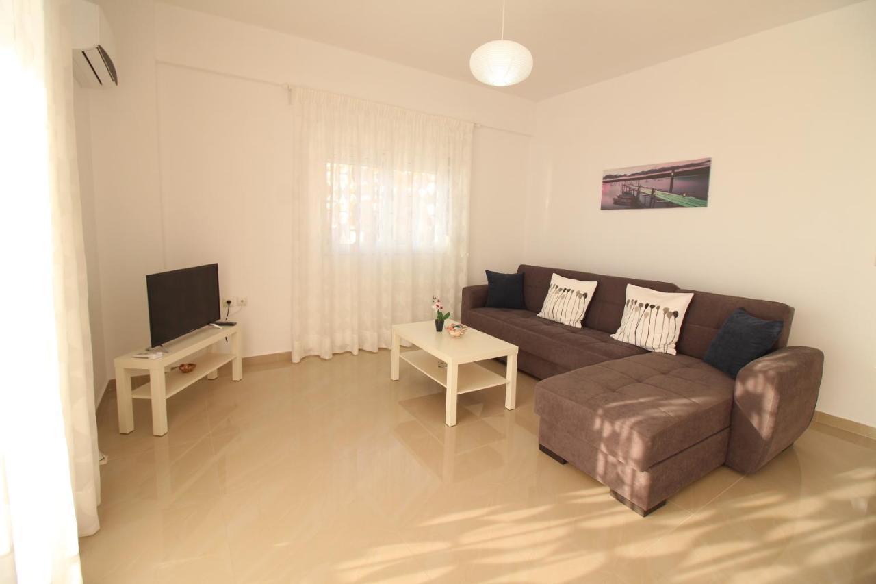 Nefeli Apartments Sarandë Buitenkant foto