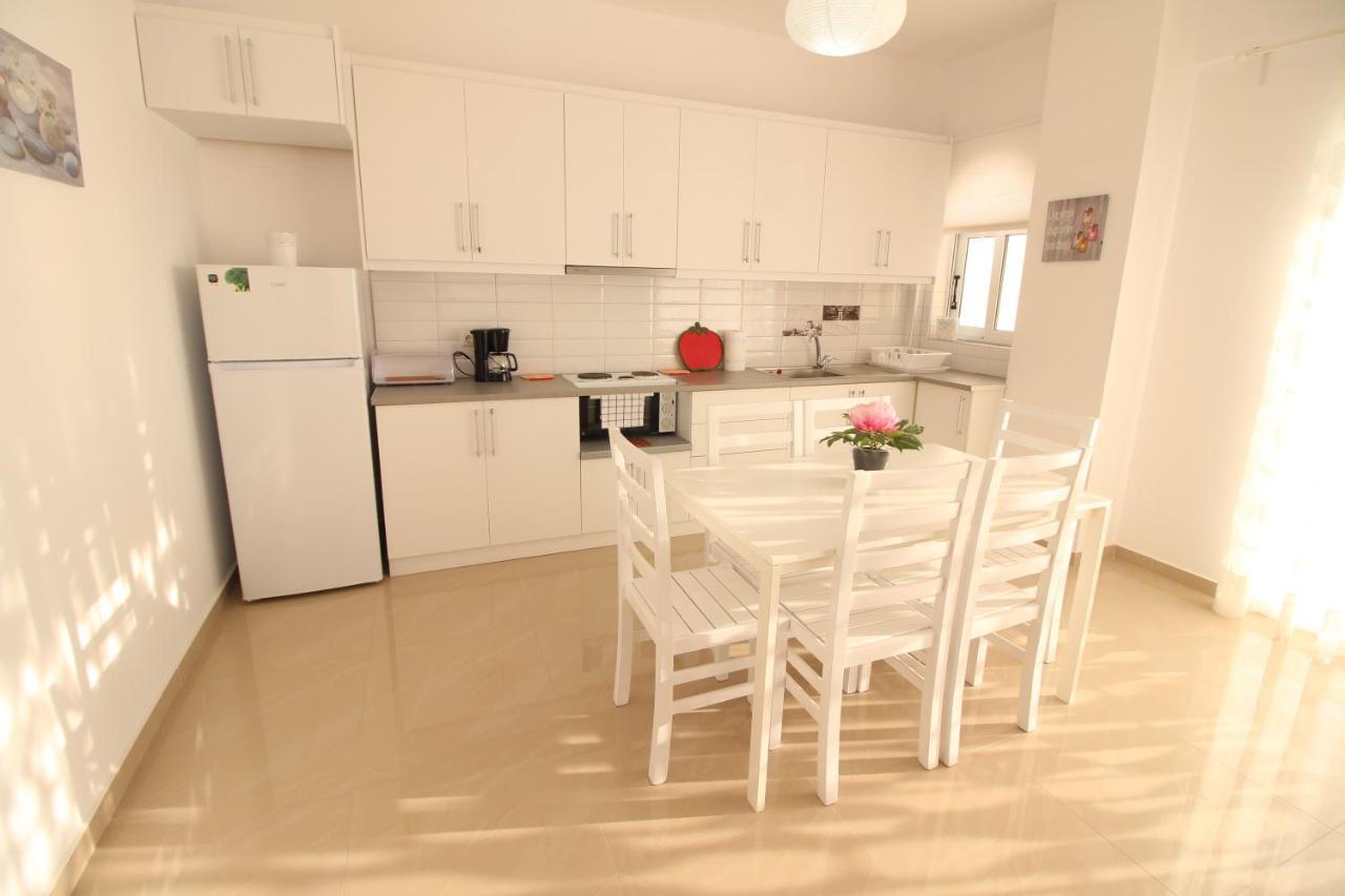 Nefeli Apartments Sarandë Buitenkant foto